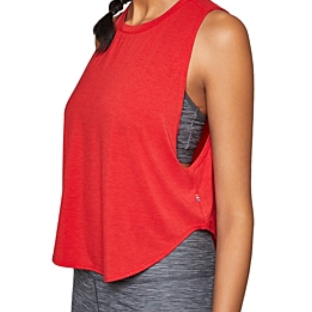 NWT Fourlaps/4 Laps‎ Curve Workout
Tank Crimson Red Size Small